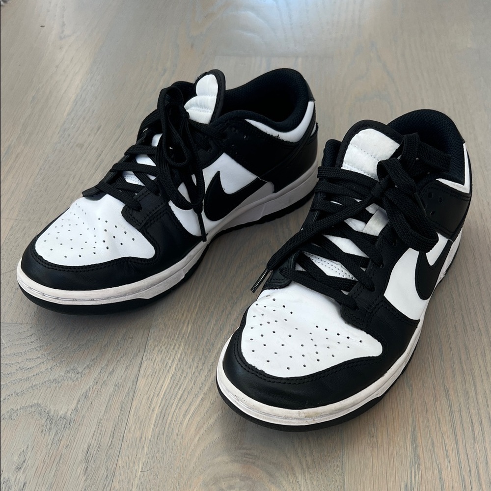 Nike Dunk Low Black & White “Pandas” Athletic Shoes Size 8